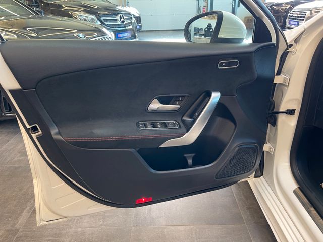 Mercedes-Benz A35 AMG 4Matic *PANO*LED*PDC*CARPLAY*