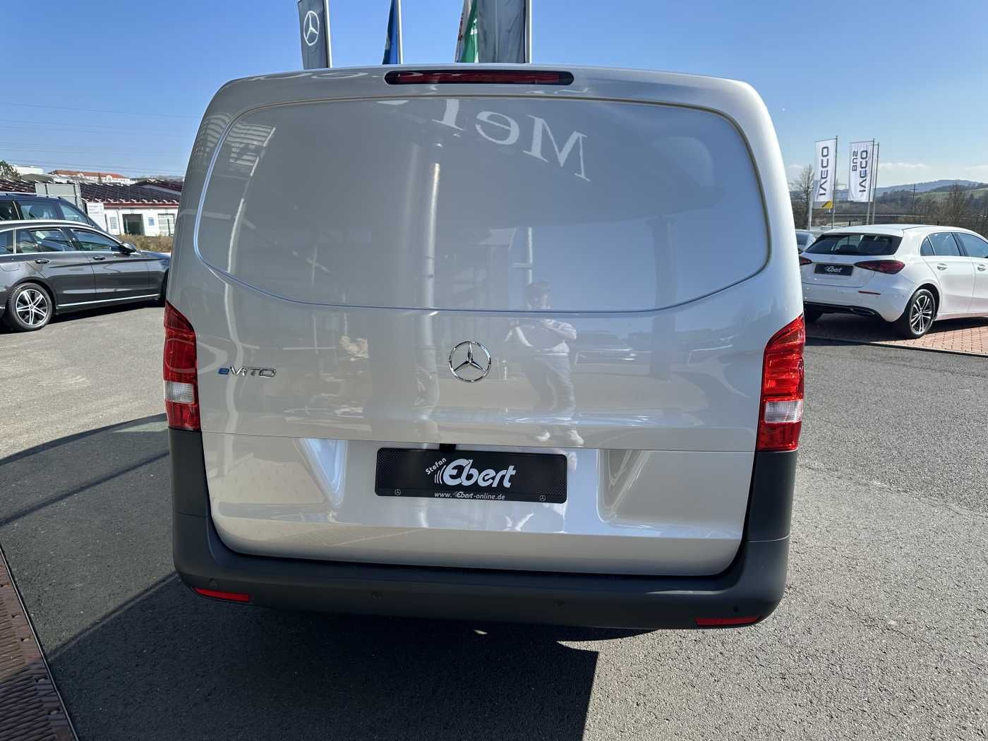 Fahrzeugabbildung Mercedes-Benz eVito 112 Audio 30 Sitzheizung Kamera Tempomat