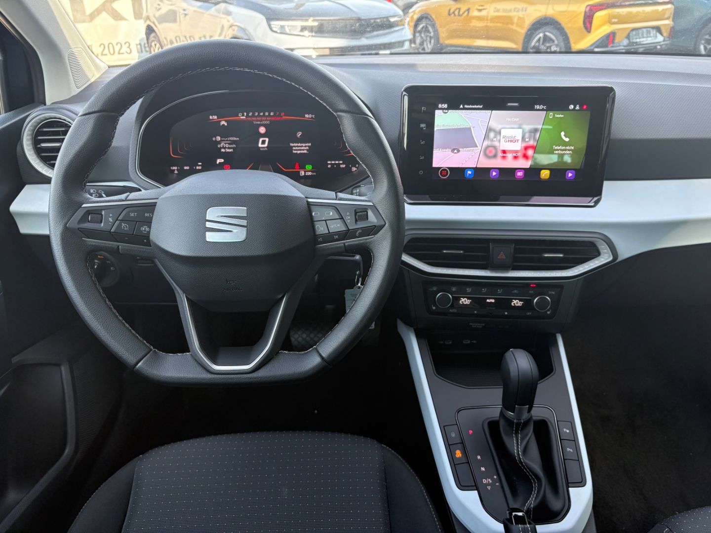 Fahrzeugabbildung SEAT Arona Navi Digitales Cockpit LED Sperrdiff. Appl