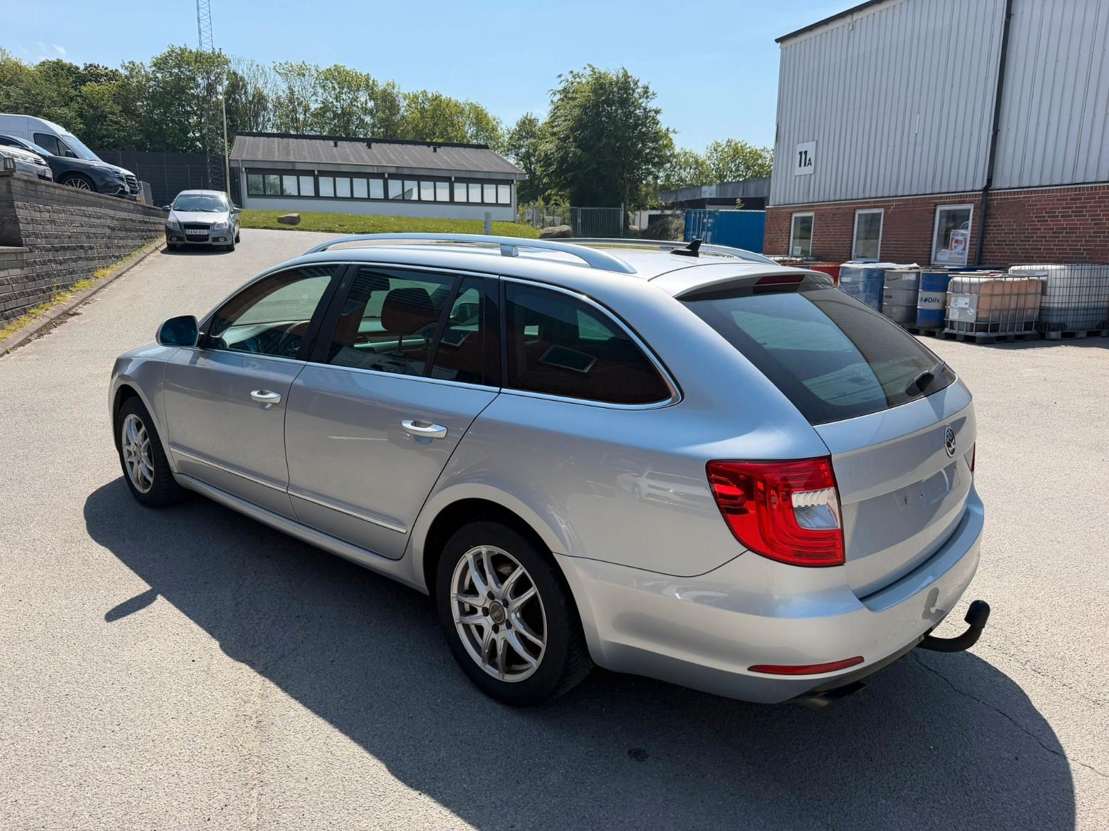 Skoda Superb 2014 — photo 6