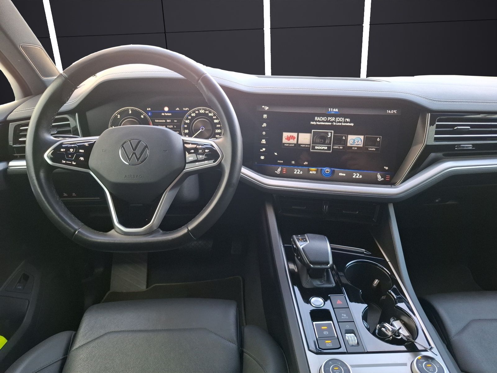 Fahrzeugabbildung Volkswagen Touareg TDI Elegance DSG 4M R-Line Matrix AHK Pa