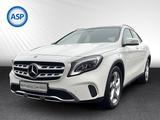 Mercedes-Benz GLA 180 7G-DCT Urban LED NAVI PANO SHZ PDC - weiße Mercedes-Benz GLA 180