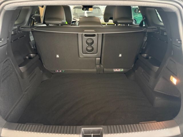 Fahrzeugabbildung Renault Espace VI Iconic E-Tech Hybrid 5-Sitzer+Vollauss