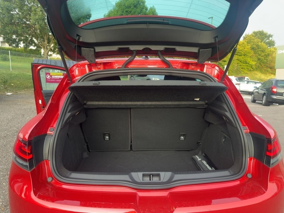 Fahrzeugabbildung Renault Megane R.S. LINE TCe 160 EDC