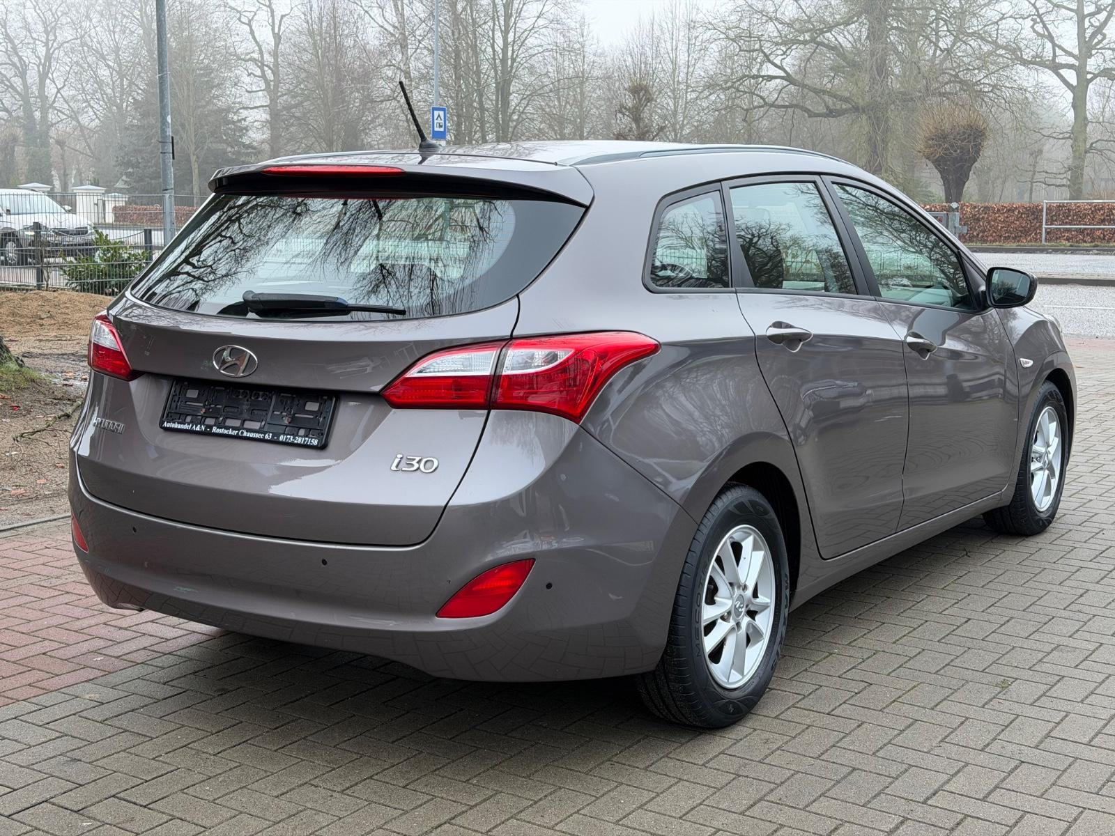 Hyundai i30 2013 — photo 6