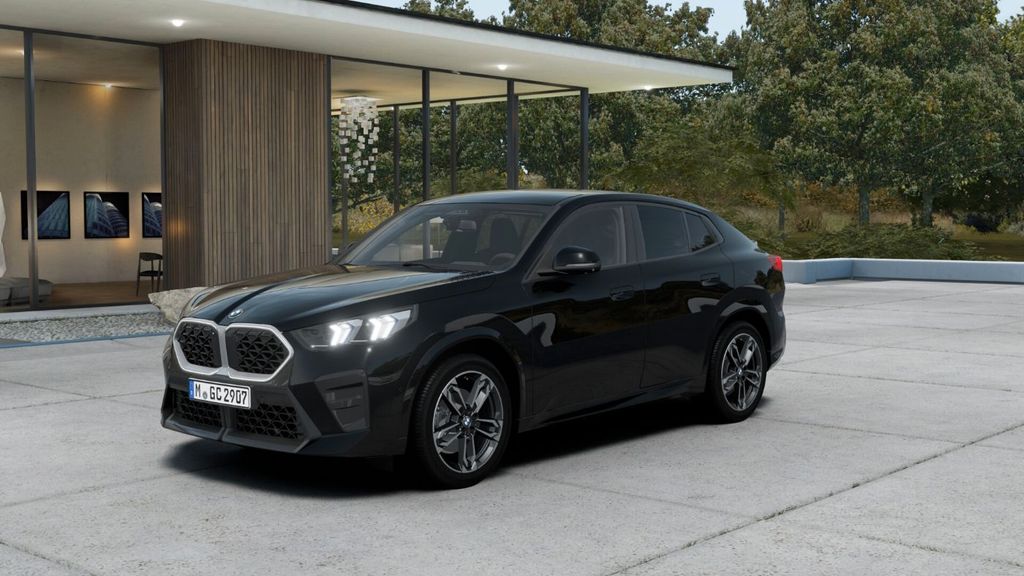 Image of BMW X2