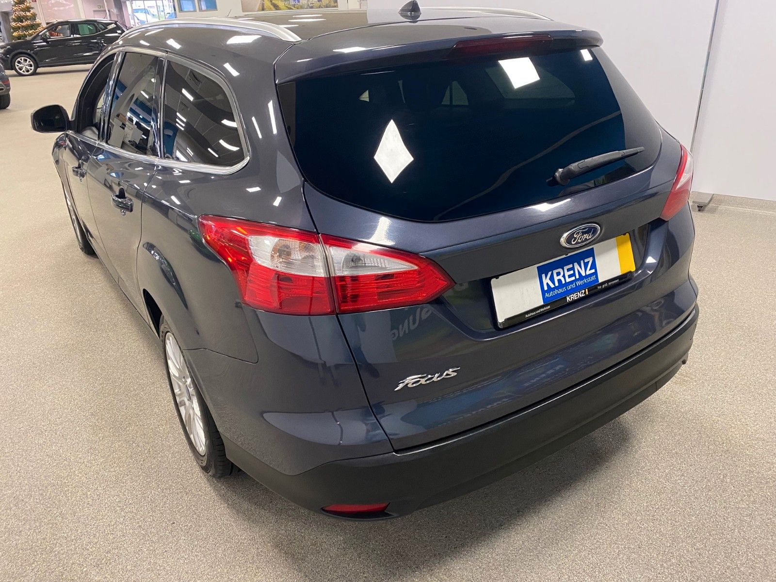 Fahrzeugabbildung Ford Focus 1.6 TDCi Titanium Turnier+NAVI+TELEFON+ALU