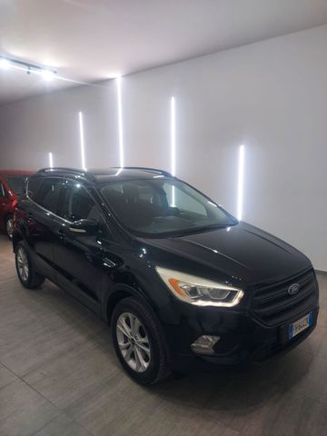 Ford Kuga 1.5 TDCI 120 CV S&S 2WD Titanium X