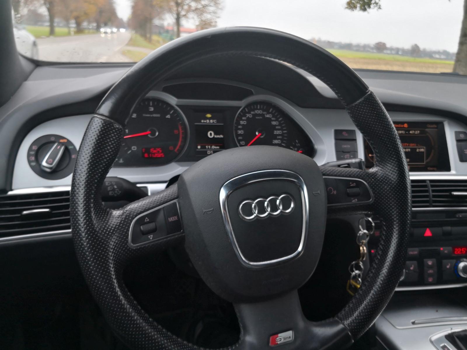 Audi Quattro 2011 — photo 16