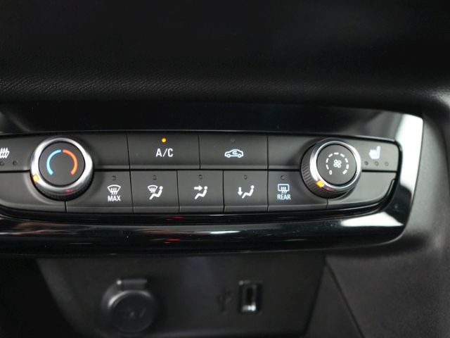 Corsa F ELEGANCE AT+LED+RÜCKFAHRKAMERA+KLIMA+ALU