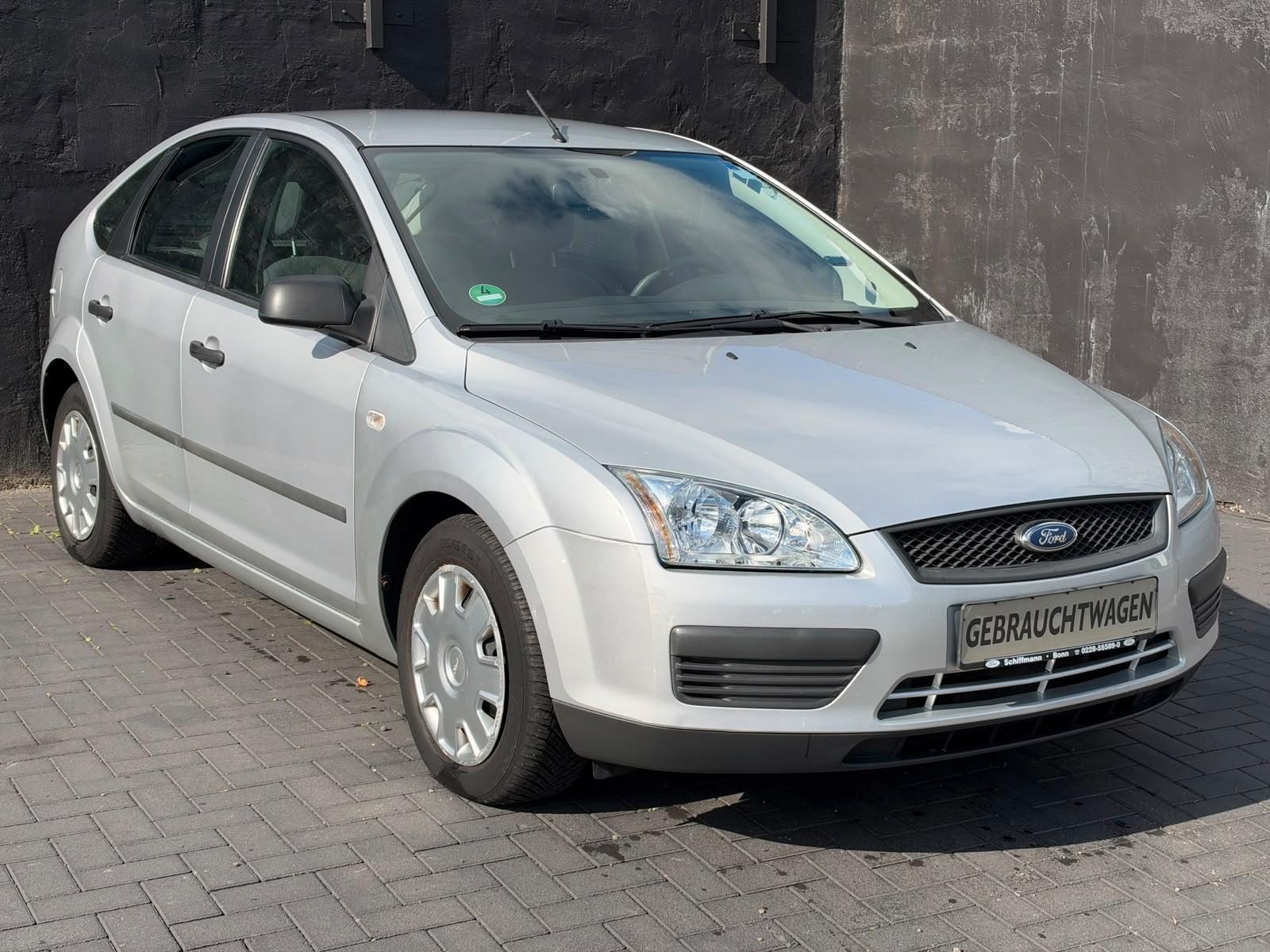 Ford Focus Lim. Trend*WENIG KM*KLIMA*E-FENSTER*