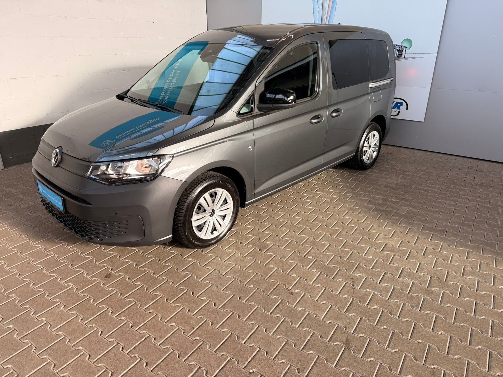 Fahrzeugabbildung Volkswagen Caddy Basis  1,5 TSI +Keyless+Kamera +Navigation