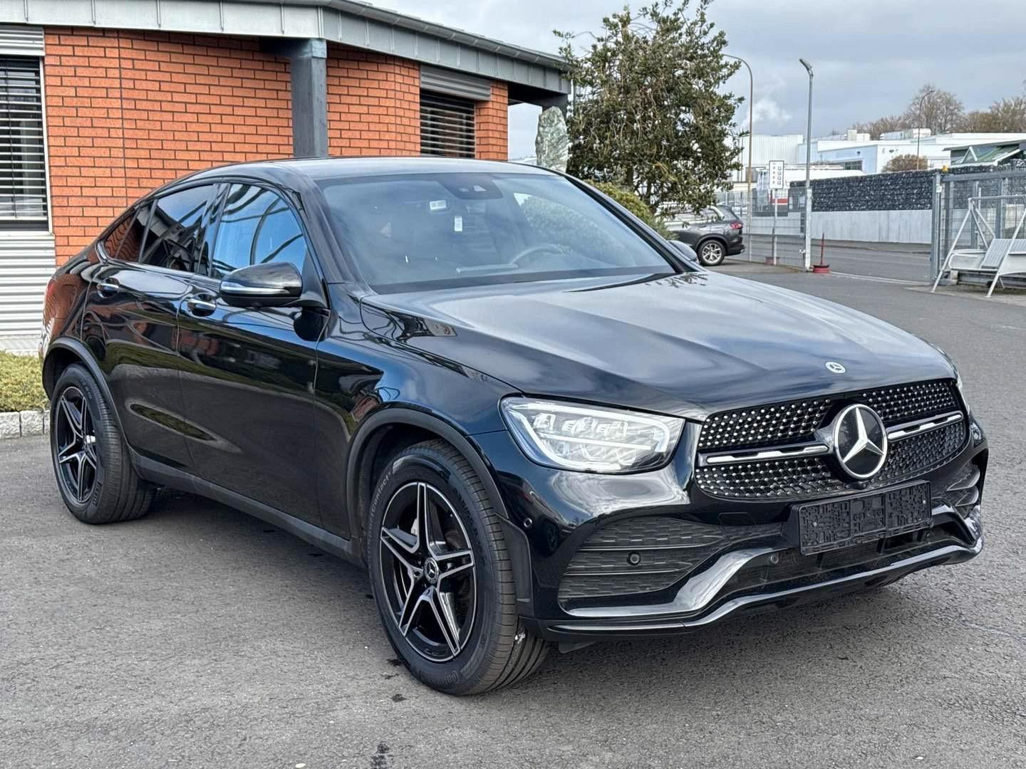 Mercedes-Benz GLC 300d 4Matic AMG/Coupe/360Kam/Night/Led/Memo
