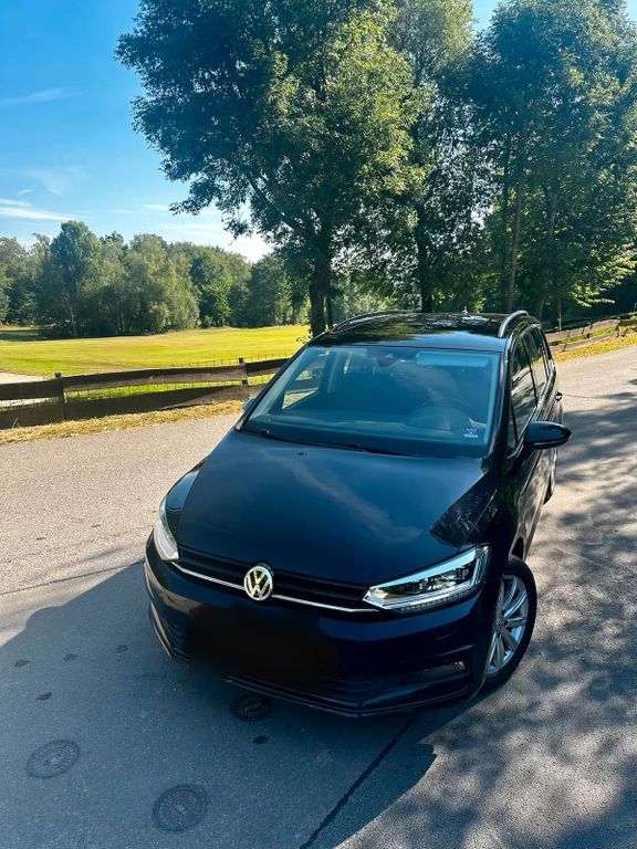 Image of Volkswagen Touran
