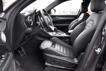 Alfa-Romeo Stelvio - 10