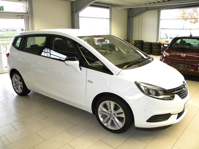 Opel Zafira C Edition