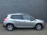 Peugeot 2008 Allure Glasdach/Navi/Klimaautom/PDC - Peugeot 2008 in Hannover