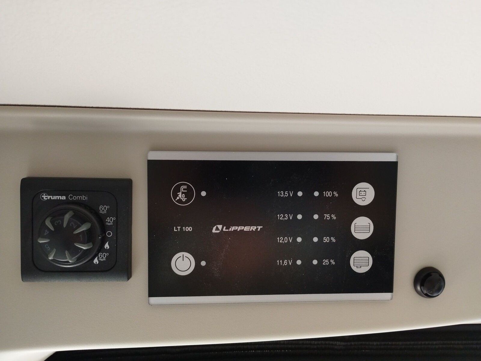 Fahrzeugabbildung Sunlight Adventure Cliff 640 Automatik, Dörr Edition, LTE