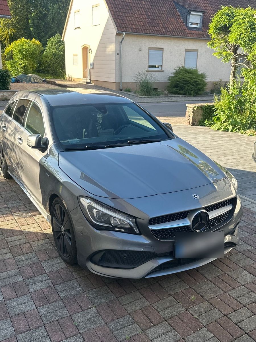 MERCEDES-BENZ Mercedes Benz CLA 200 d AMG line 