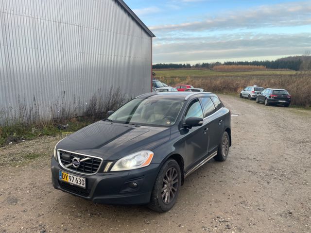 Volvo XC 60 XC60 Summum AWD D5 LKW BUT 5 SEATS