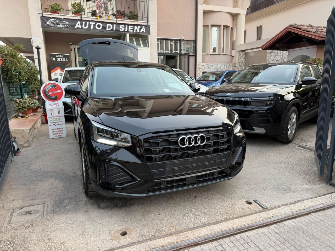Audi Q2 35 TFSI S tronic Identity Black imagem 2