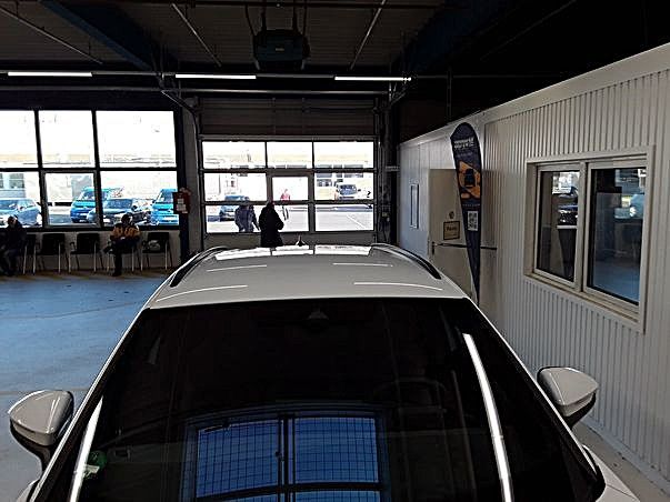 ID.4 Pure 125kW AHK Wärmep. IQ-LIGHT Anschlussga