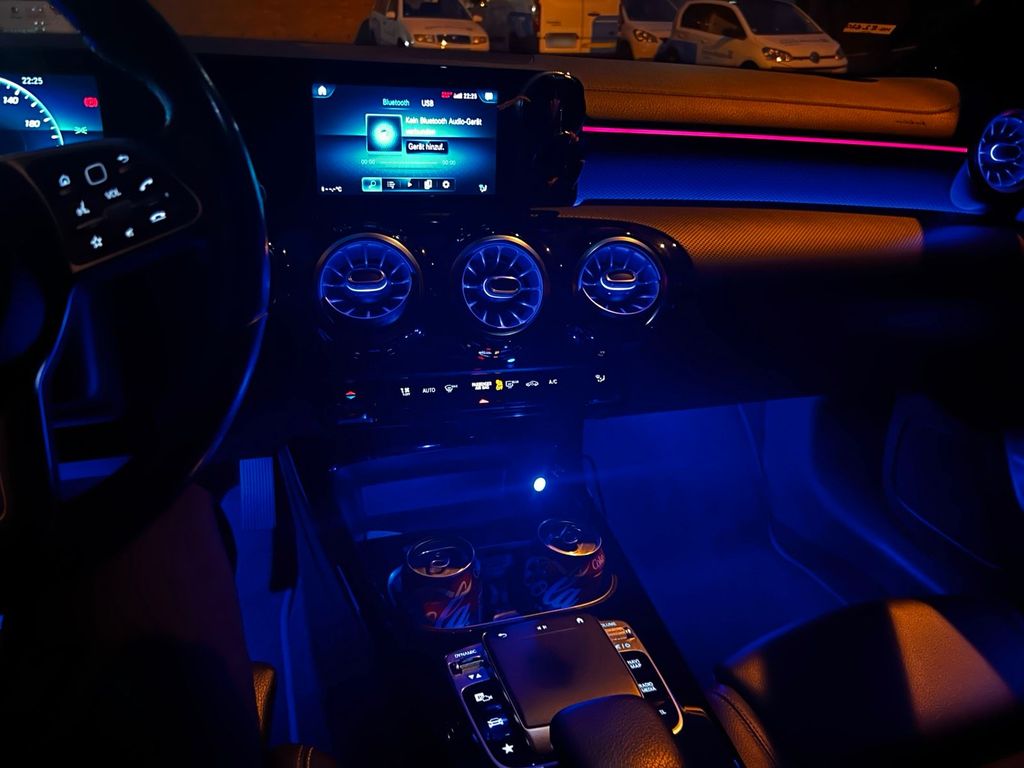 Image of Mercedes-Benz CLA 220