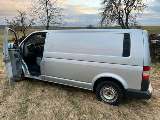 Volkswagen Bus t5 transporter