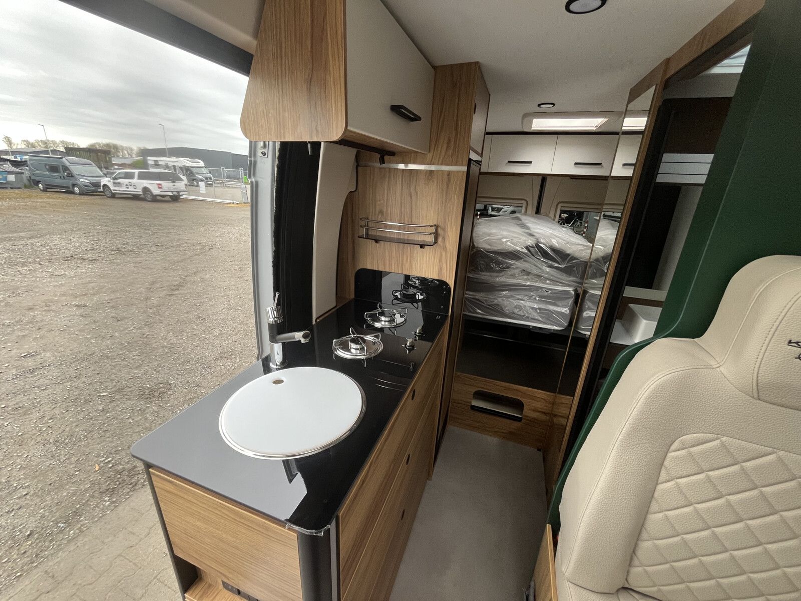 Fahrzeugabbildung Karmann Dexter DE 580 140 PS und Concept Paket