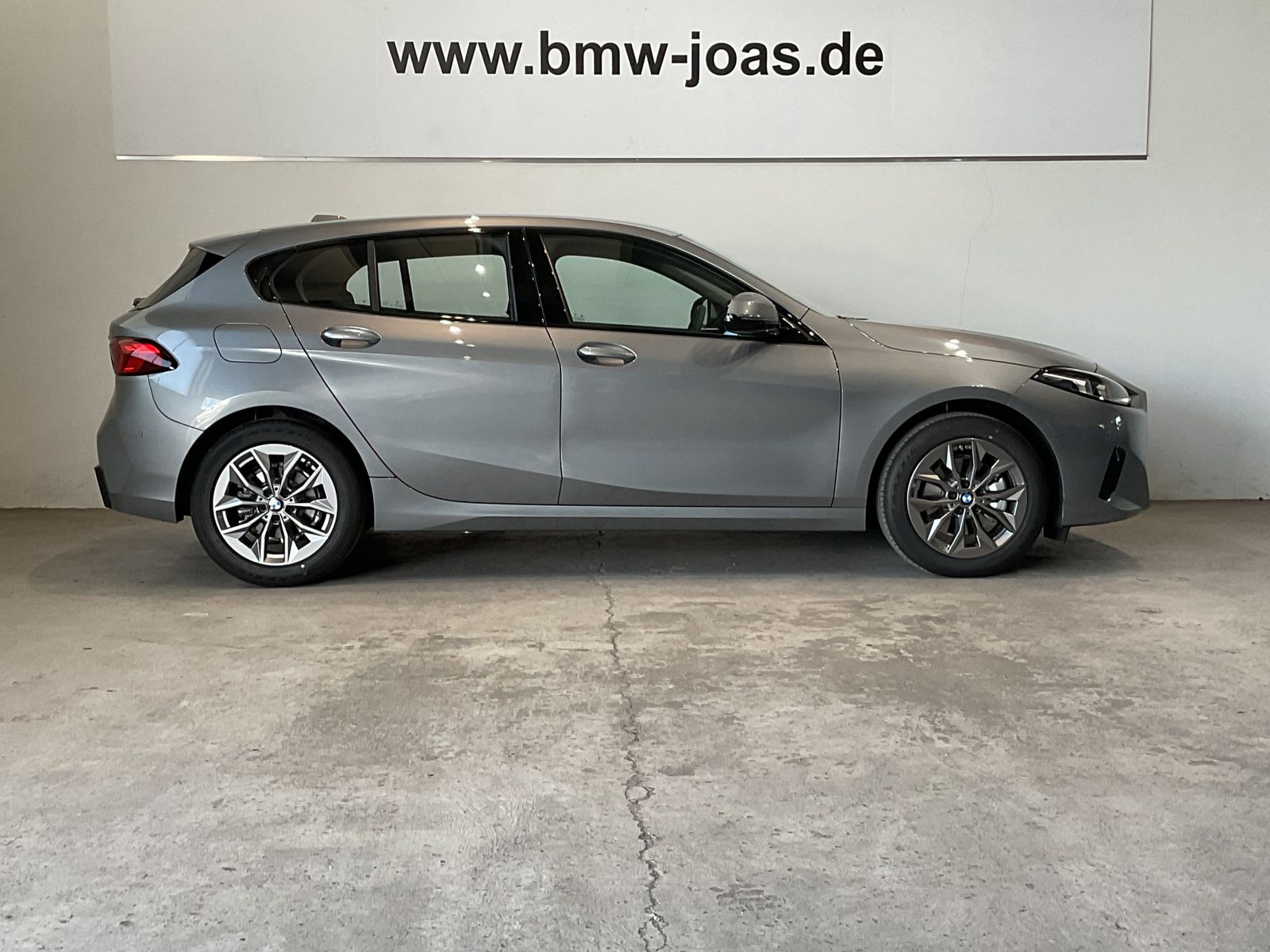Fahrzeugabbildung BMW 118d Adaptiver LED-Scheinwerfer, Sitzheizung, Dr
