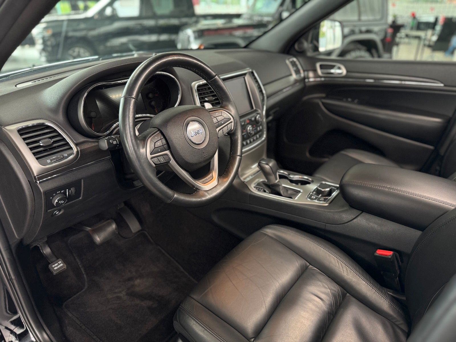 Fahrzeugabbildung Jeep Grand Cherokee 3.0 CRD Limited AHK