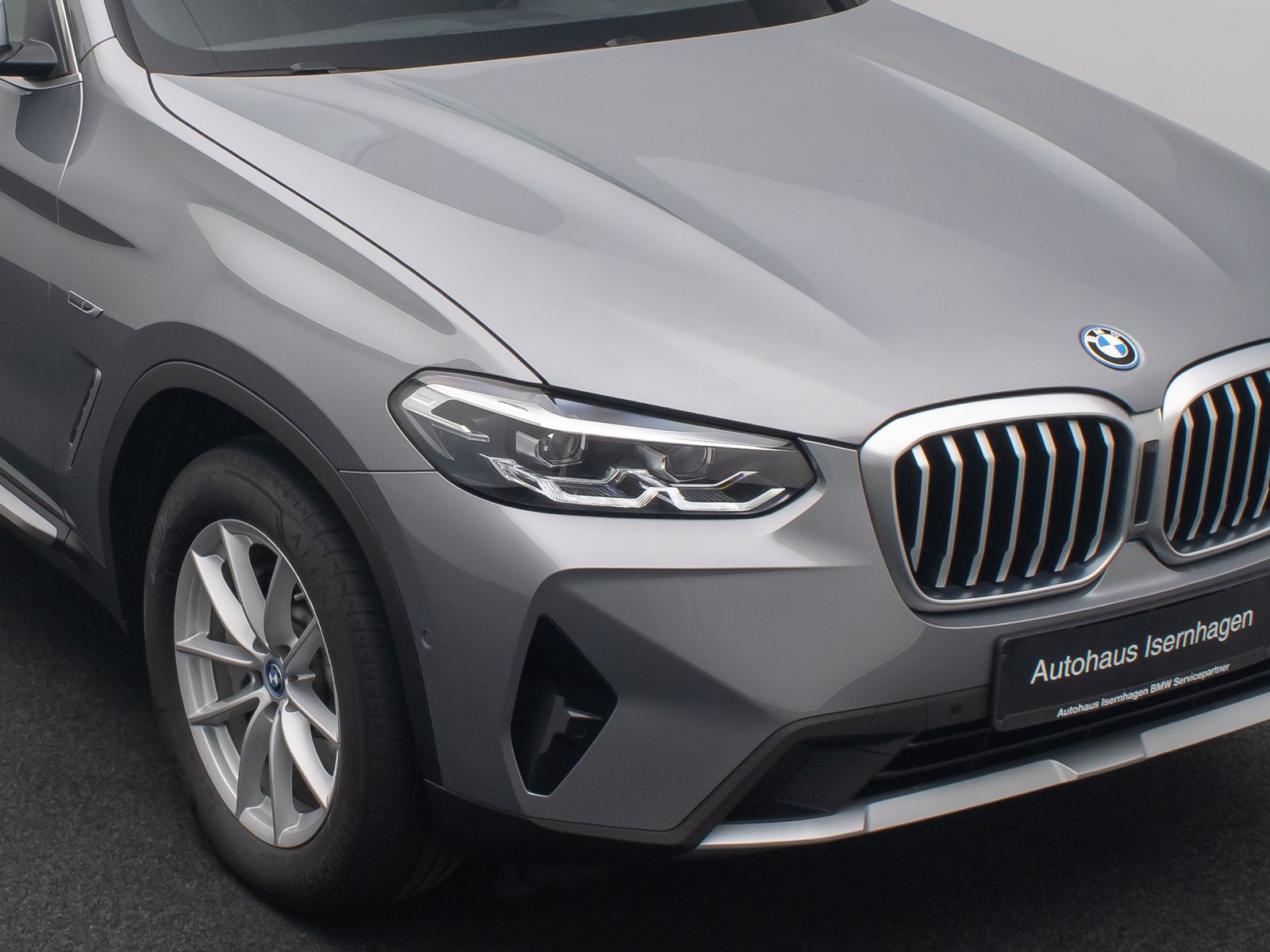 Fahrzeugabbildung BMW X3 xD30e Alarm DAB HiFi Kamera Sportsitz Panoram