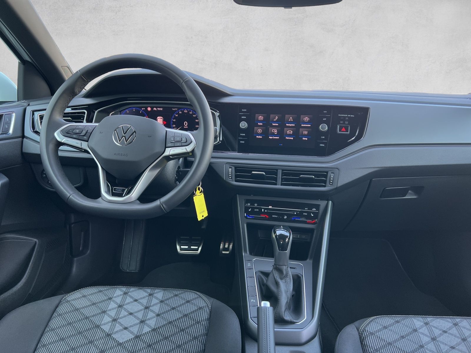 Taigo R-Line 1.5 TSI DSG AHK*Navi*Kamera