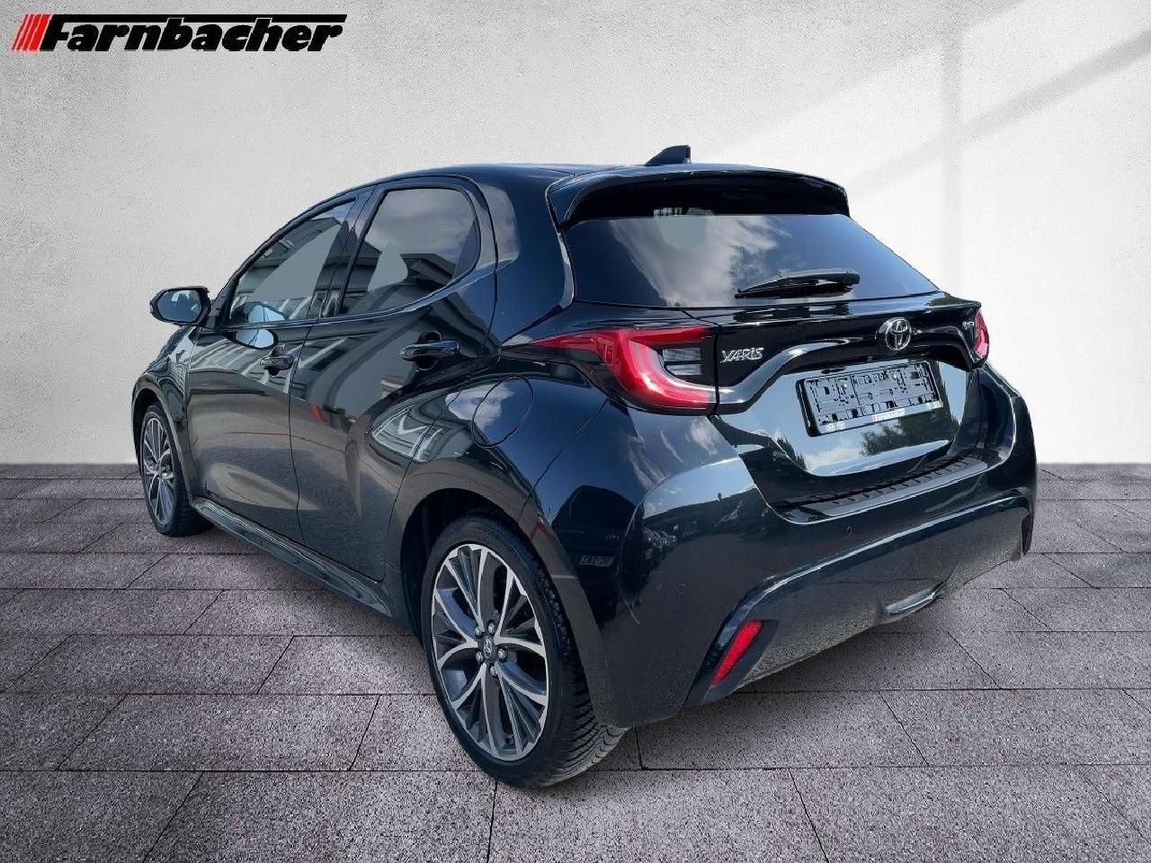 Fahrzeugabbildung Toyota Yaris Hybrid 131 PS Style *PDC *RFK *SHZ*