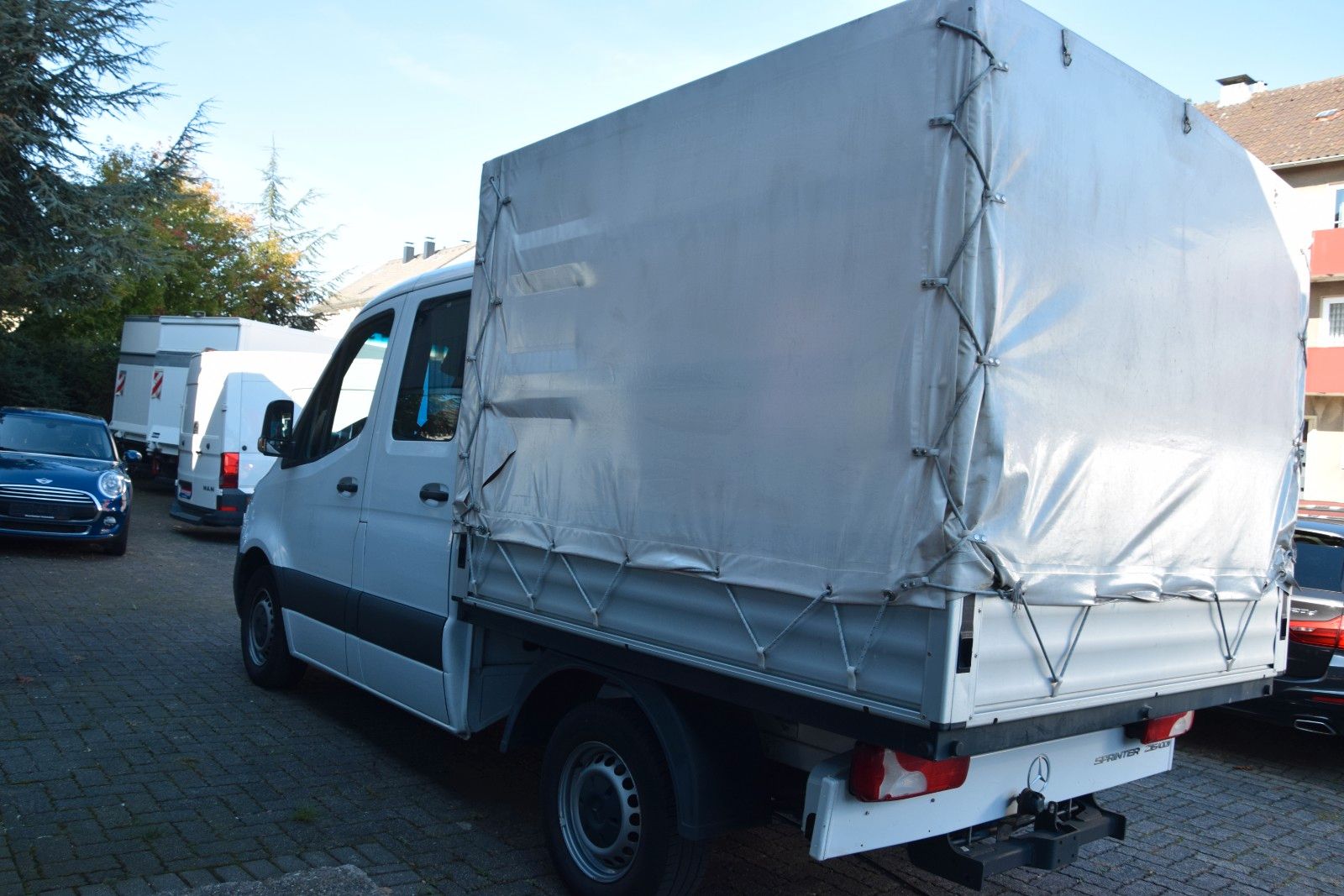 Fahrzeugabbildung Mercedes-Benz Sprinter III Pritsche DoKa Plane Tempomat Klima
