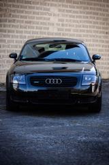 Audi TT Coupe 1.8T quattro 165 kW - - Audi aus 1999