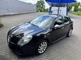 Alfa Romeo Giulietta 1.4 TBi Sport  - Alfa Romeo Giulietta Sport mit Benzin-Antrieb