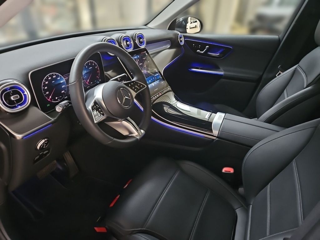 Fahrzeugabbildung Mercedes-Benz GLC 200 4M Avantg. Pano SDHZ Sitzklima Massage