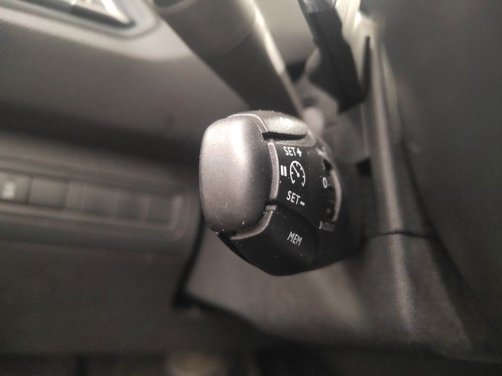 Fahrzeugabbildung Peugeot 308 SW Allure 1.5D LED/NAVI/SHZ/PDC/TEMPO