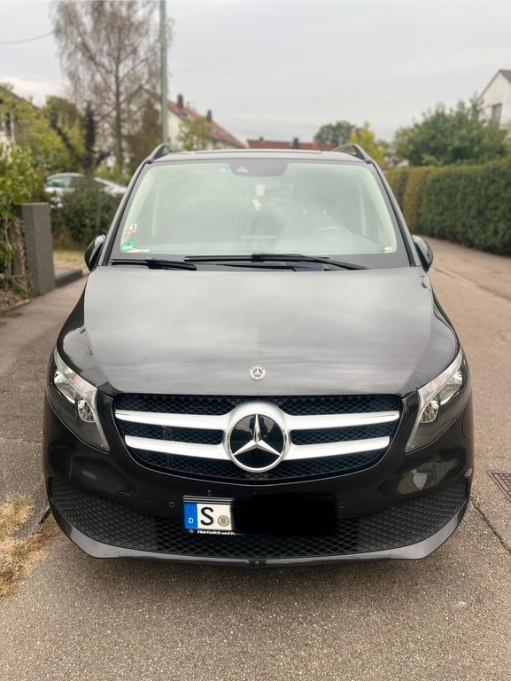 Image of Mercedes-Benz V 220