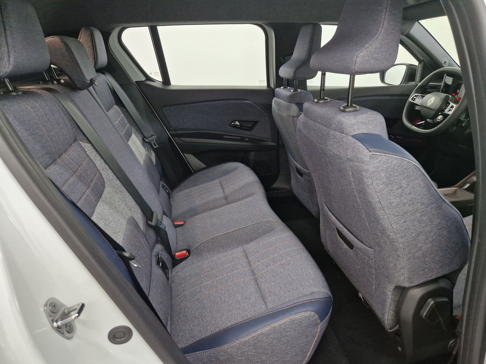 RENAULT R 4 E-Tech Techno 150 Comfort Range – Bild 11