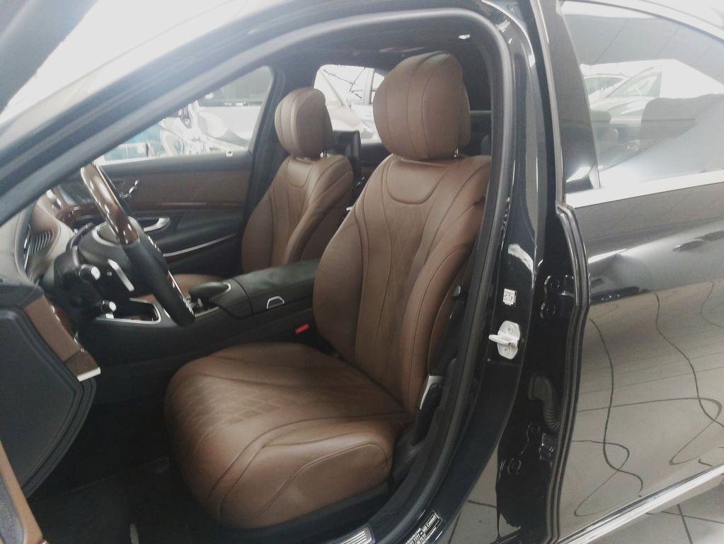 Mercedes-Benz S 500 4M AMG 20'' Exklusiv MEMORY TV DISTR 360°