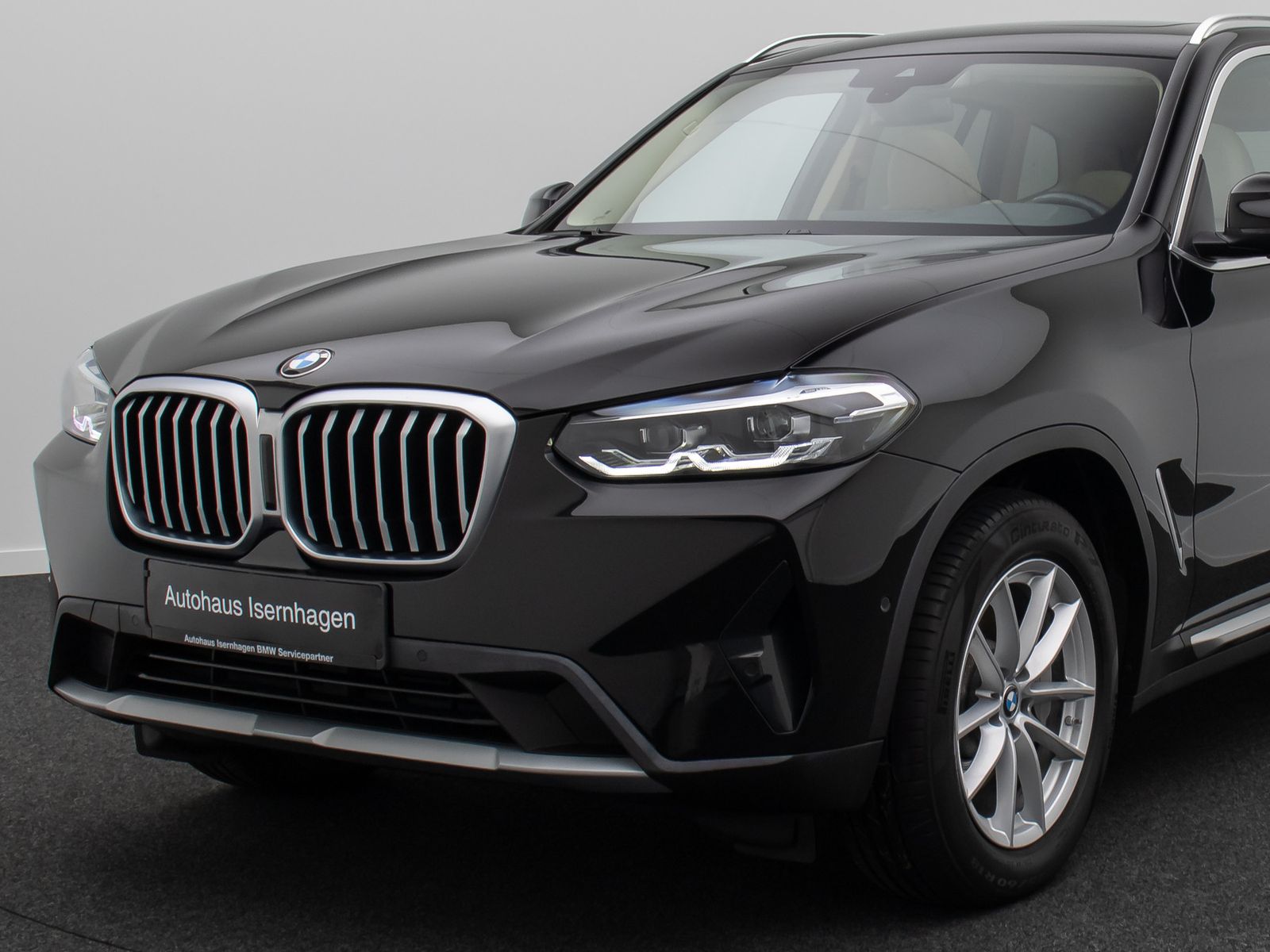Fahrzeugabbildung BMW X3 xD30d H/K DAB Kamera Leder Panorama MSport