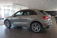 AUDI Q3 40 TDI quattro S line | Standheizung | AHK AUDI Q3 40 TDI quattro S line | Standheizung | AHK