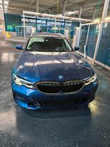 BMW 320i/320E G21 Headup/Panorama/Sport/LED - BMW 320 E21 mit Benzin-Antrieb