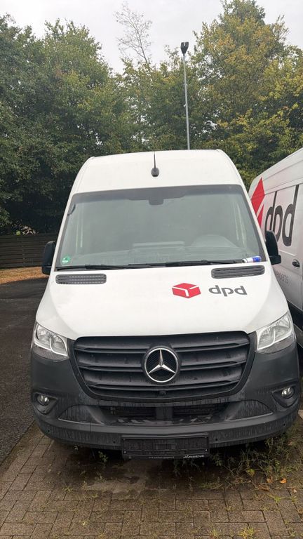 Image of Mercedes-Benz Sprinter
