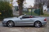 Mercedes-Benz SL 63 AMG AMG - silberne Mercedes-Benz SL 63 AMG