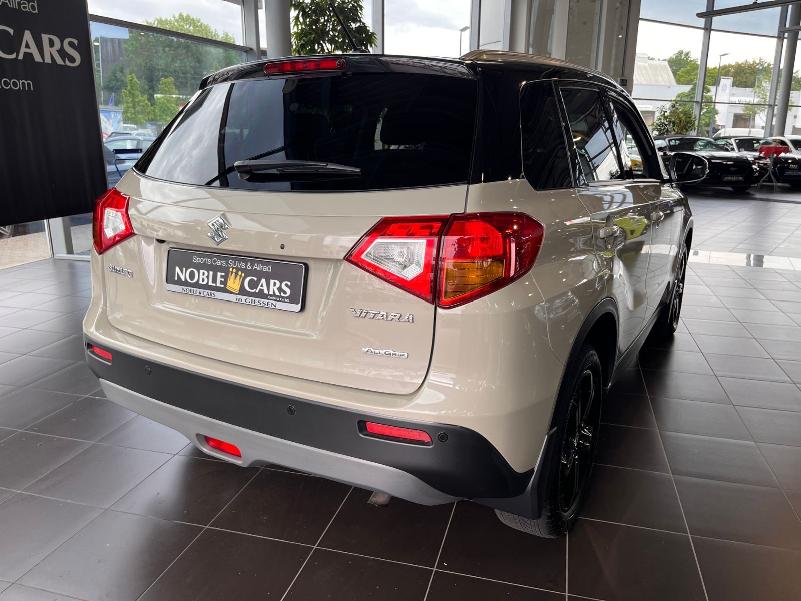 Fahrzeugabbildung Suzuki Vitara 1.4 S 4x4 KLIMA LED NAVI ALU