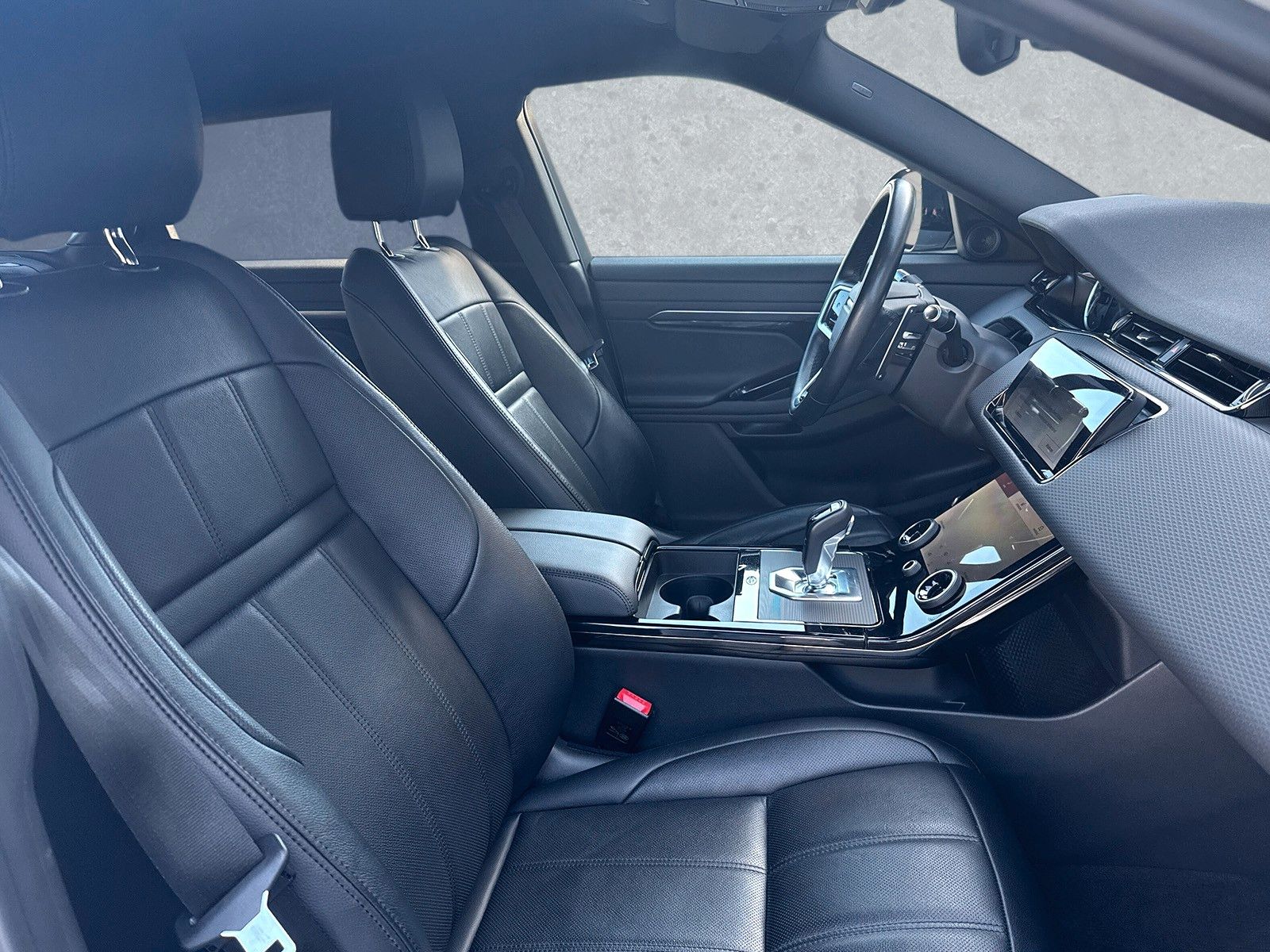 Fahrzeugabbildung Land Rover D200 R-Dynamic S