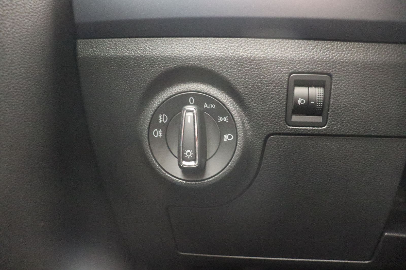 Fahrzeugabbildung SEAT Arona 1.0 TSI DSG Kamera ACC Navi